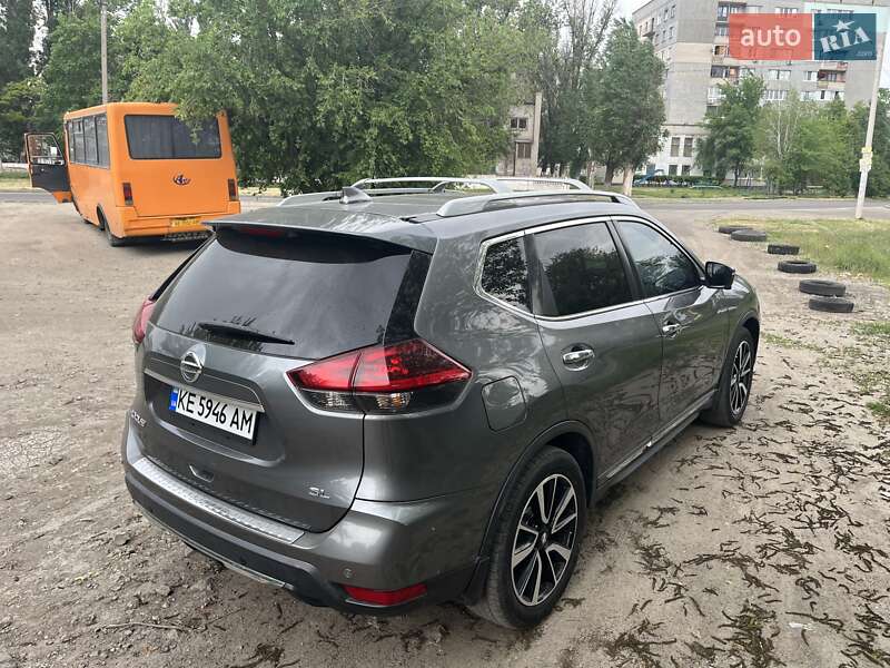 Внедорожник / Кроссовер Nissan Rogue 2019 в Новомосковске