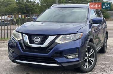 Позашляховик / Кросовер Nissan Rogue 2018 в 