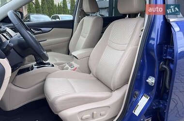 Внедорожник / Кроссовер Nissan Rogue 2020 в 