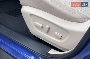 Внедорожник / Кроссовер Nissan Rogue 2020 в 