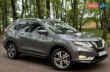 Внедорожник / Кроссовер Nissan Rogue 2017 в Ахтырке