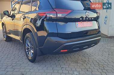 Внедорожник / Кроссовер Nissan Rogue 2021 в 