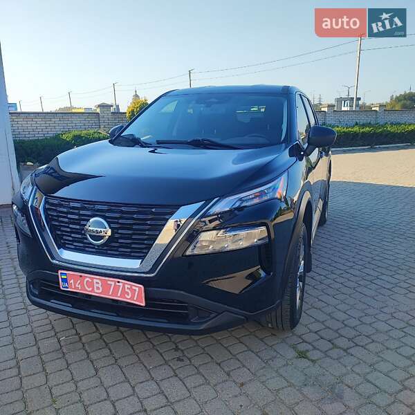 Внедорожник / Кроссовер Nissan Rogue 2021 в 