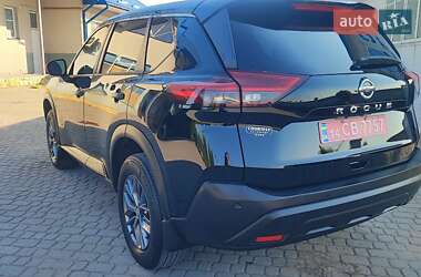 Внедорожник / Кроссовер Nissan Rogue 2021 в 