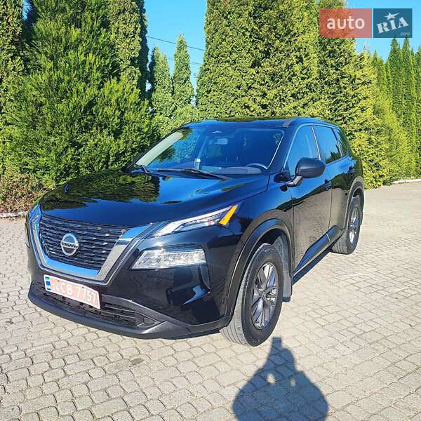 Позашляховик / Кросовер Nissan Rogue 2021 в Львові