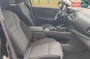 Внедорожник / Кроссовер Nissan Rogue 2021 в 