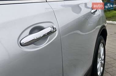 Позашляховик / Кросовер Nissan Rogue 2015 в 