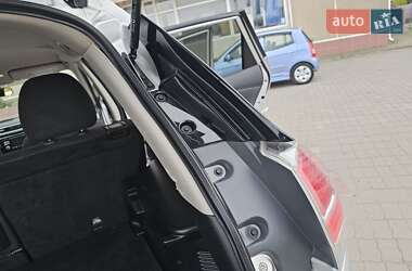 Позашляховик / Кросовер Nissan Rogue 2015 в 