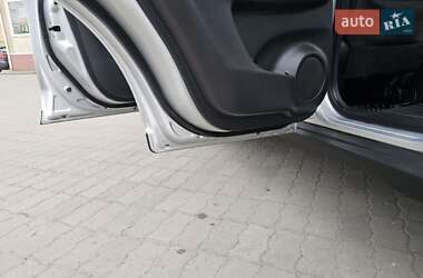 Позашляховик / Кросовер Nissan Rogue 2015 в 