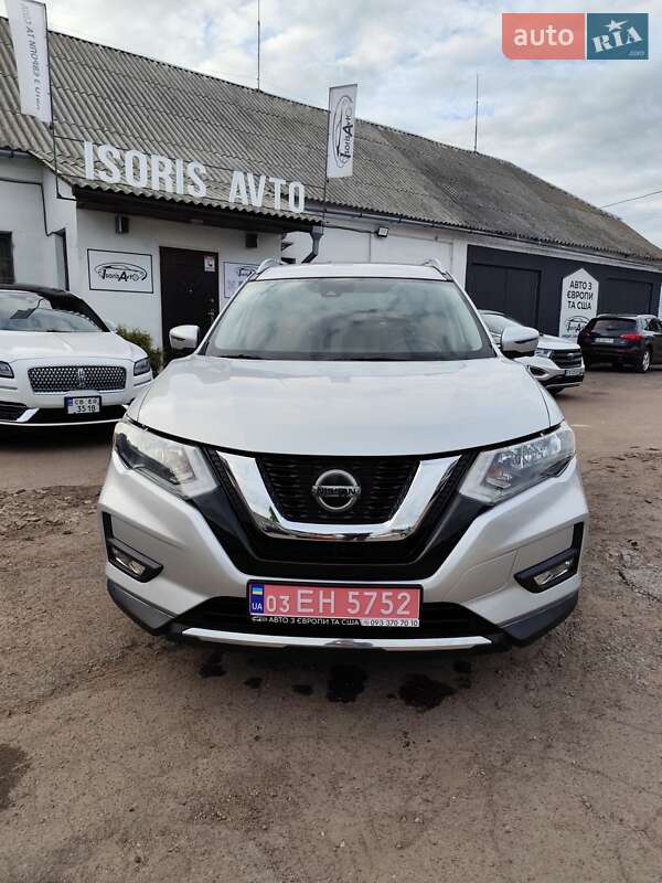 Внедорожник / Кроссовер Nissan Rogue 2019 в Чернигове