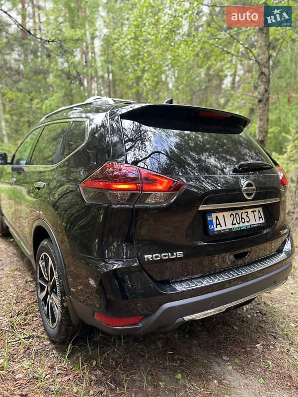 Внедорожник / Кроссовер Nissan Rogue 2019 в Киеве
