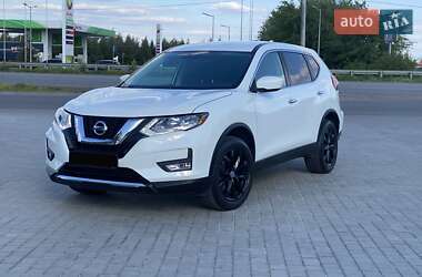 Внедорожник / Кроссовер Nissan Rogue 2017 в Днепре