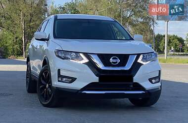 Позашляховик / Кросовер Nissan Rogue 2017 в Дніпрі