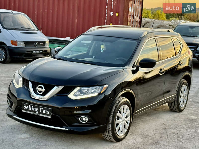 Позашляховик / Кросовер Nissan Rogue 2015 в Рівному