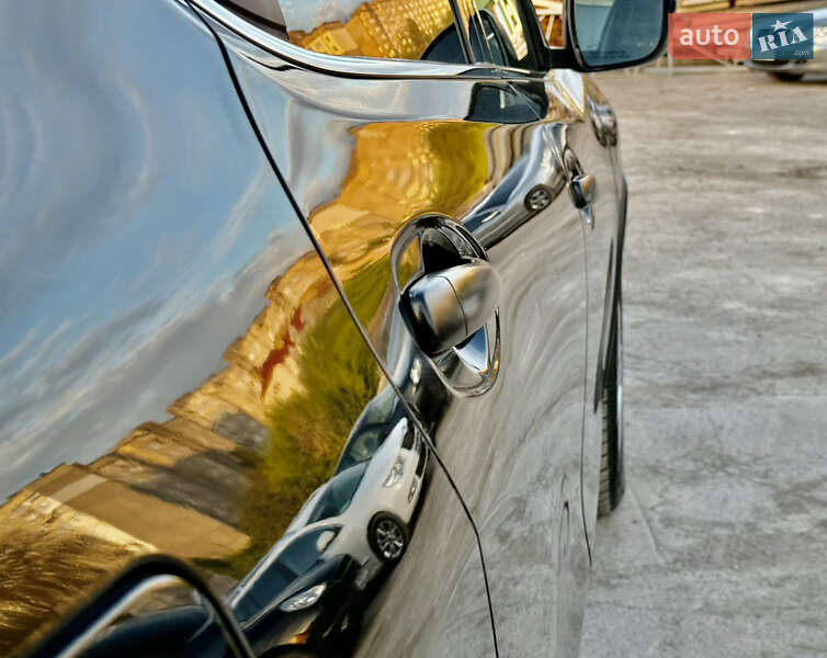 Позашляховик / Кросовер Nissan Rogue 2015 в Рівному