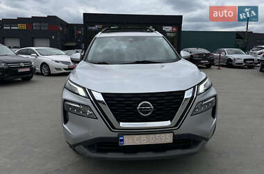 Позашляховик / Кросовер Nissan Rogue 2021 в 