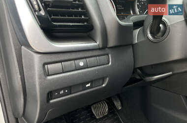 Позашляховик / Кросовер Nissan Rogue 2021 в 