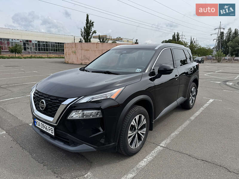 Позашляховик / Кросовер Nissan Rogue 2020 в 