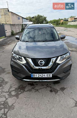 Внедорожник / Кроссовер Nissan Rogue 2017 в Полтаве