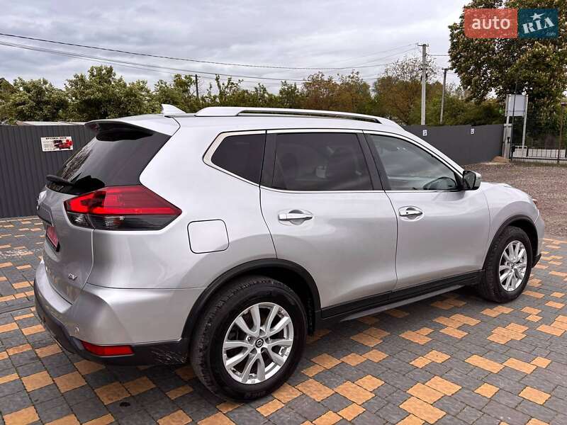Позашляховик / Кросовер Nissan Rogue 2019 в Львові