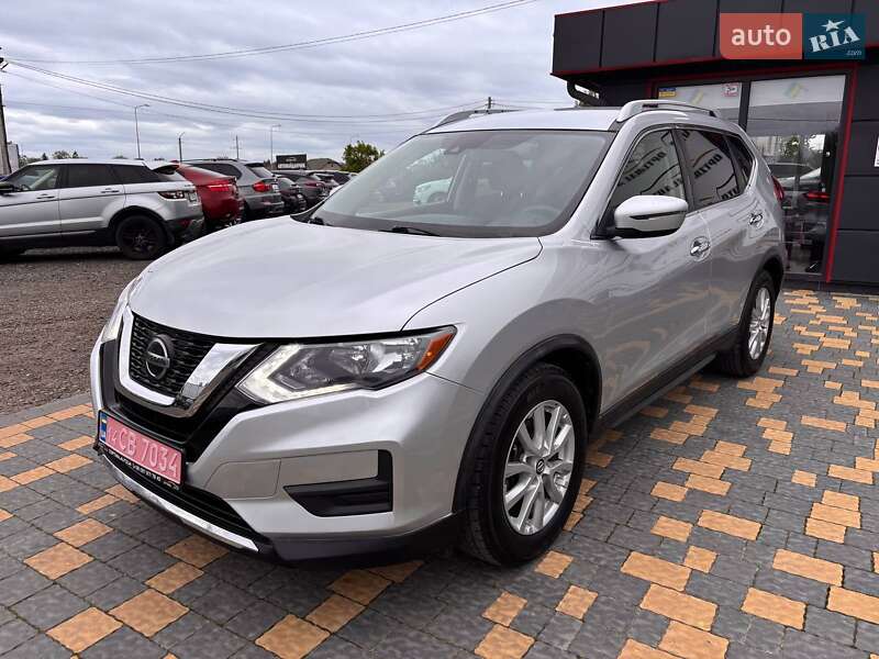 Позашляховик / Кросовер Nissan Rogue 2019 в Львові