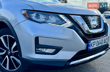 Позашляховик / Кросовер Nissan Rogue 2019 в 