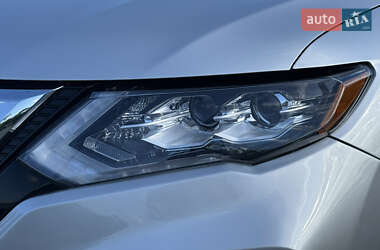 Позашляховик / Кросовер Nissan Rogue 2019 в 