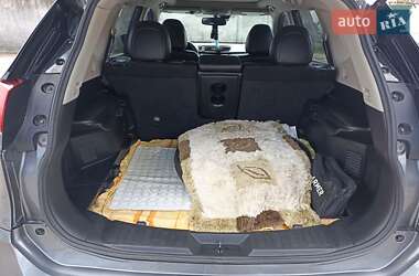 Внедорожник / Кроссовер Nissan Rogue 2019 в 
