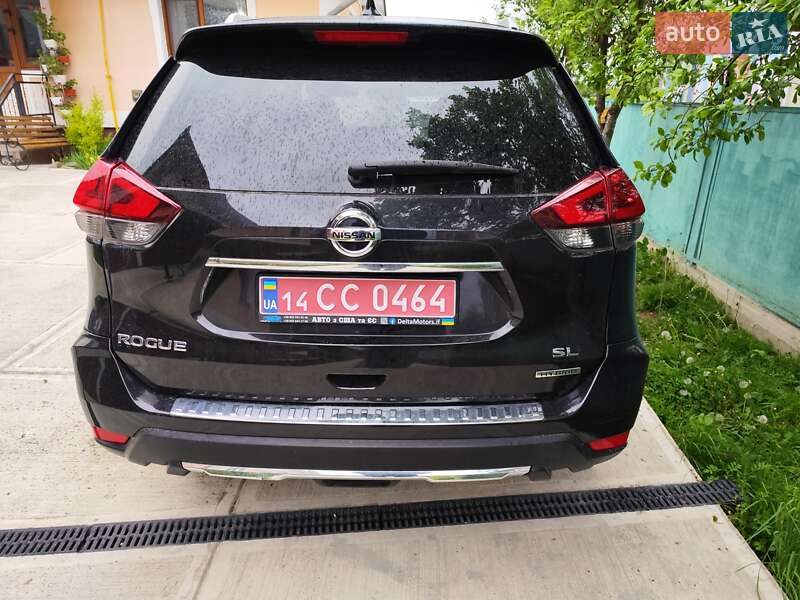 Позашляховик / Кросовер Nissan Rogue 2018 в Івано-Франківську