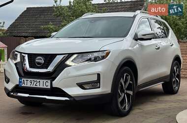 Позашляховик / Кросовер Nissan Rogue 2019 в 
