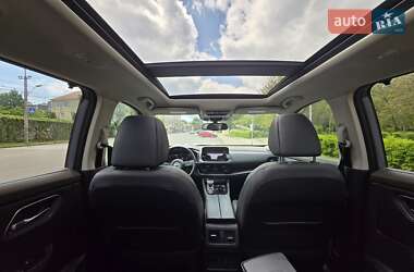 Позашляховик / Кросовер Nissan Rogue 2021 в 