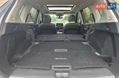Позашляховик / Кросовер Nissan Rogue 2021 в 