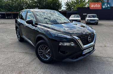 Внедорожник / Кроссовер Nissan Rogue 2023 в Киеве