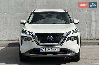 Внедорожник / Кроссовер Nissan Rogue 2023 в Киеве