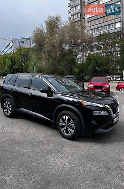 Позашляховик / Кросовер Nissan Rogue 2021 в 