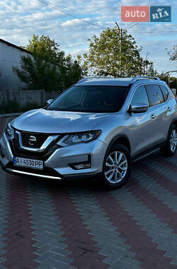 Внедорожник / Кроссовер Nissan Rogue 2017 в 