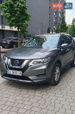 Внедорожник / Кроссовер Nissan Rogue 2018 в Ивано-Франковске