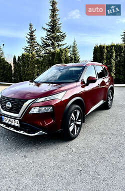 Позашляховик / Кросовер Nissan Rogue 2023 в Києві