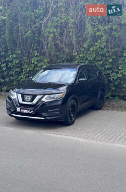 Позашляховик / Кросовер Nissan Rogue 2017 в 
