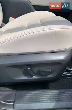 Внедорожник / Кроссовер Nissan Rogue 2023 в 