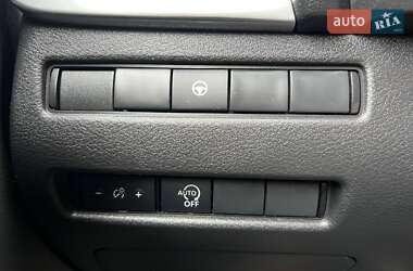 Внедорожник / Кроссовер Nissan Rogue 2023 в 