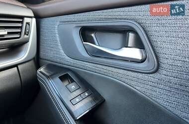 Внедорожник / Кроссовер Nissan Rogue 2023 в 
