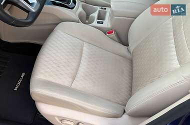 Внедорожник / Кроссовер Nissan Rogue 2019 в 