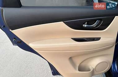 Внедорожник / Кроссовер Nissan Rogue 2019 в 