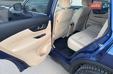 Внедорожник / Кроссовер Nissan Rogue 2019 в 