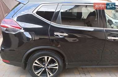 Внедорожник / Кроссовер Nissan Rogue 2019 в 