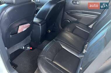 Внедорожник / Кроссовер Nissan Rogue 2008 в 