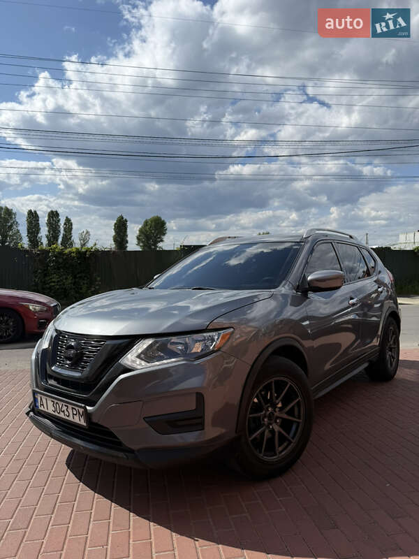 Позашляховик / Кросовер Nissan Rogue 2016 в 