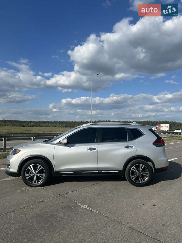 Позашляховик / Кросовер Nissan Rogue 2018 в Житомирі
