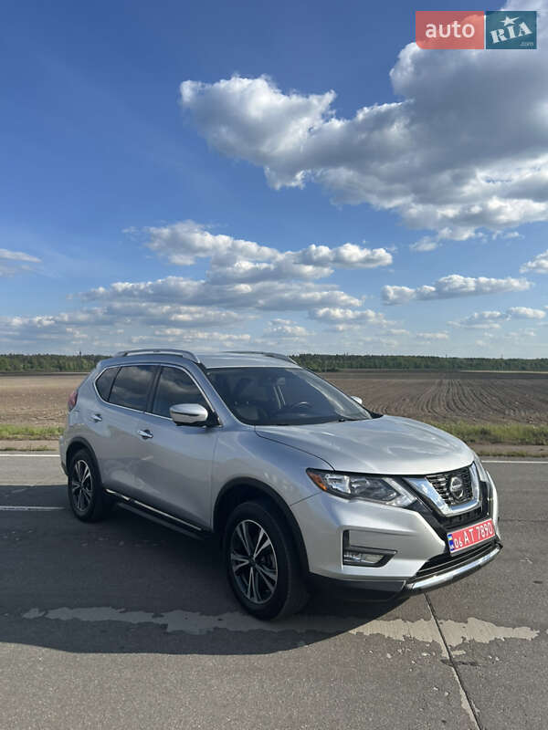 Позашляховик / Кросовер Nissan Rogue 2018 в Житомирі